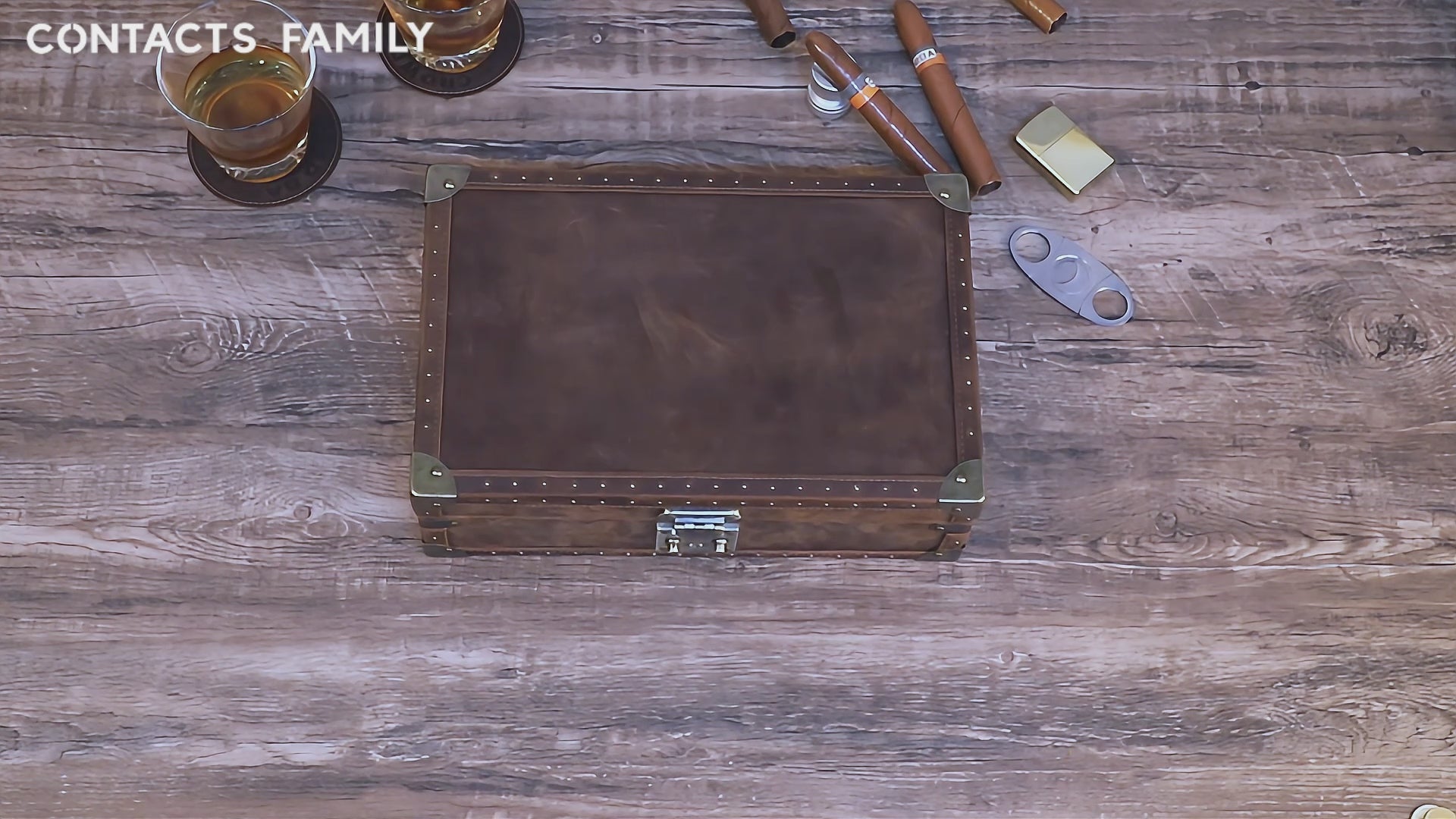 CONTACTS FAMILY Vintage Luxury 8-Slot Leather Watch Box